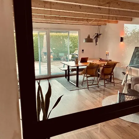 Holzhuette Ole Zw. Meer & Wald Mit Kamin & Sauna Holiday home Behrensdorf