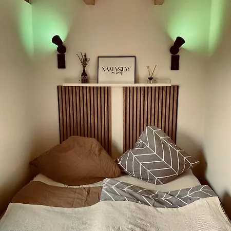 Holzhuette Ole Zw. & Wald Mit Kamin & Sauna Behrensdorf