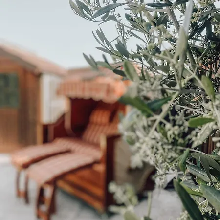 Holzhuette Ole Zw. Meer & Wald Mit Kamin & Sauna Holiday home Behrensdorf